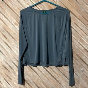Push Fwd loose crop style workout top athletic long sleeve slinky nylon spandex